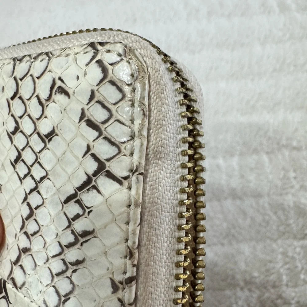 C Wonder Snakeskin Wallet - Picture 11 of 13